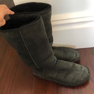 Black tall uggs size 10